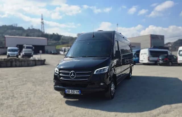 Mercedes-Benz Sprinter Business Luxury mit 15 Sitzplätzen