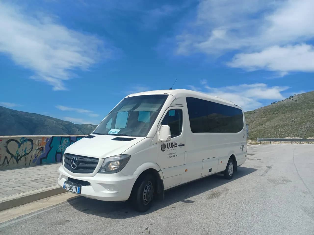 Furgoneta Mercedes Benz Sprinter con 21 plazas
