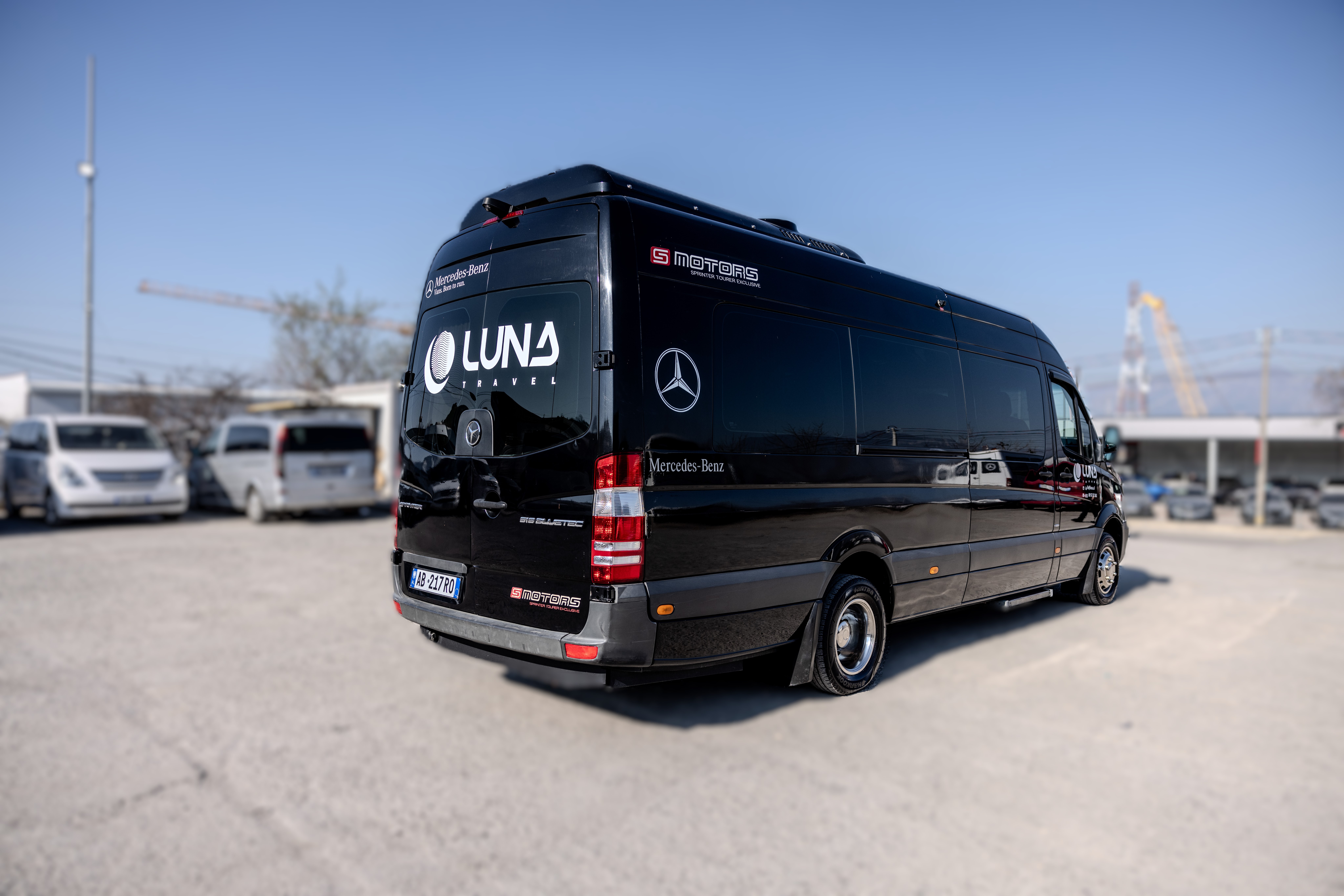 
								Mercedes Benz Sprinter full									