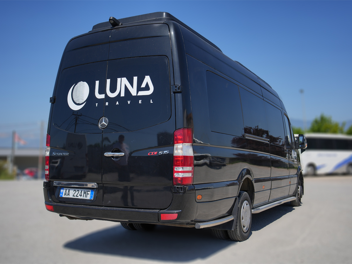 
								Mercedes-Benz Sprinter full									