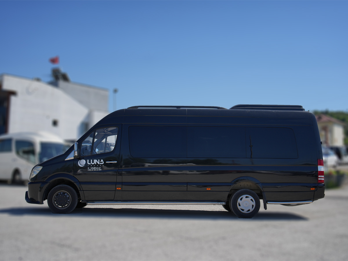 
								Mercedes-Benz Sprinter full									