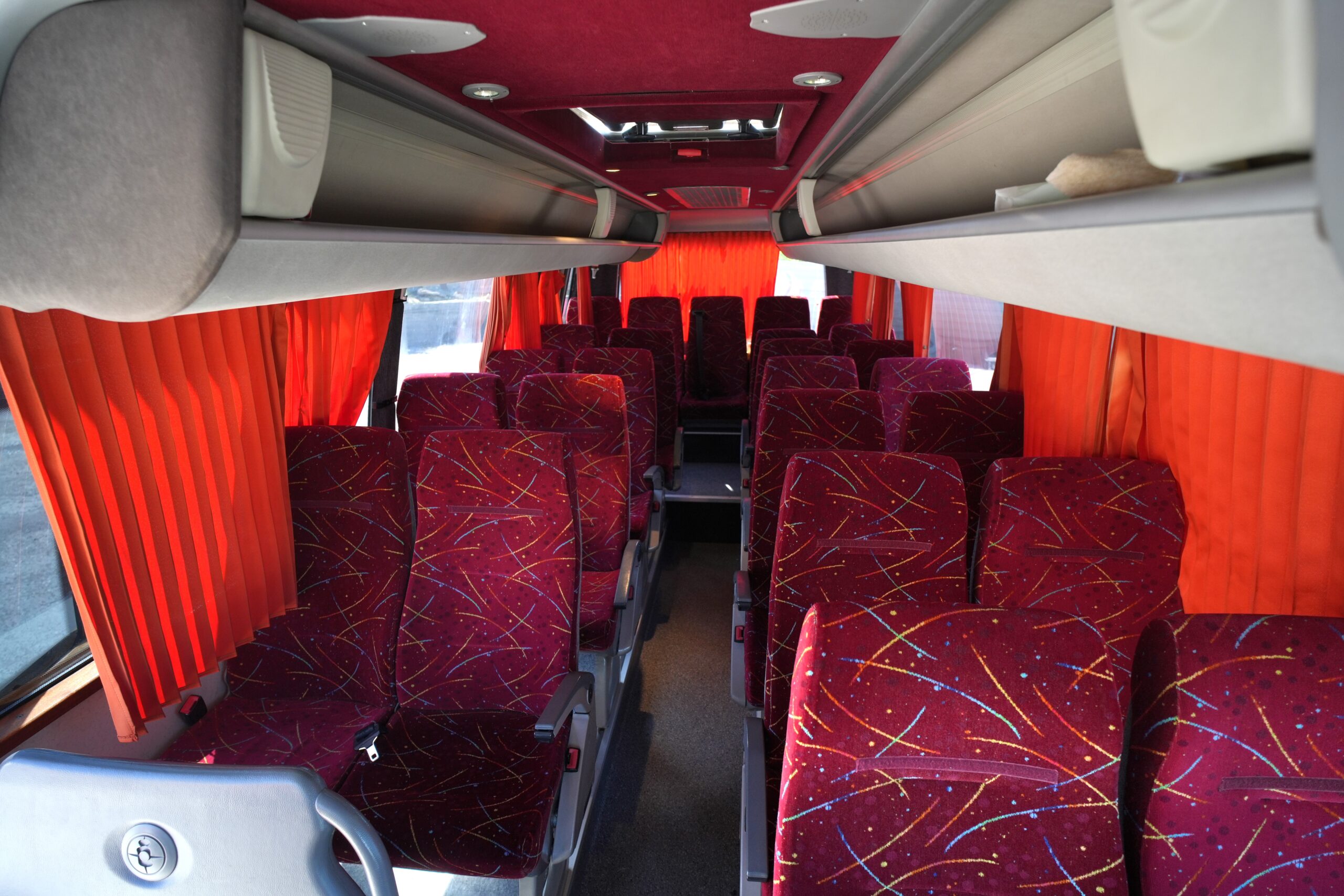 
								Iveco Daily full									