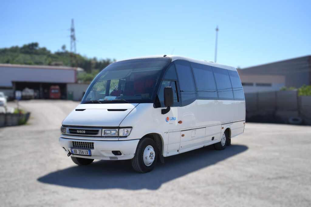 Iveco Daily 27+1