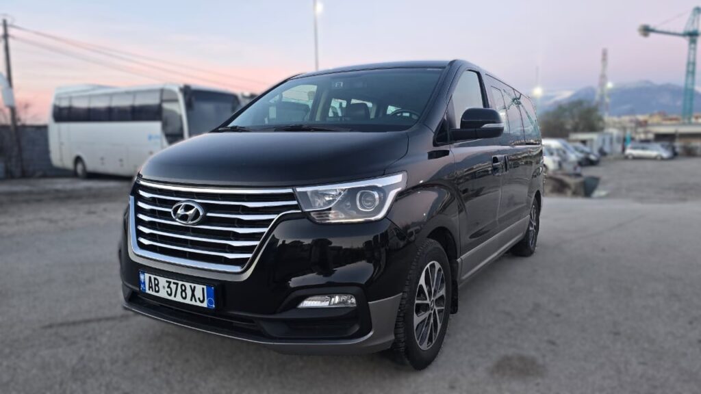 Hyundai Grand Starex | 2018 | 8+1