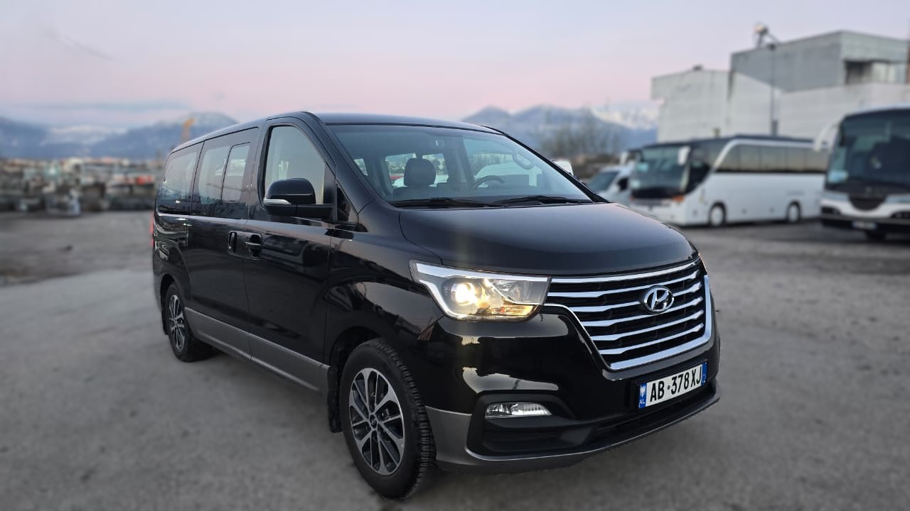 
								Hyundai Grand Starex 2018, 8+1 full									