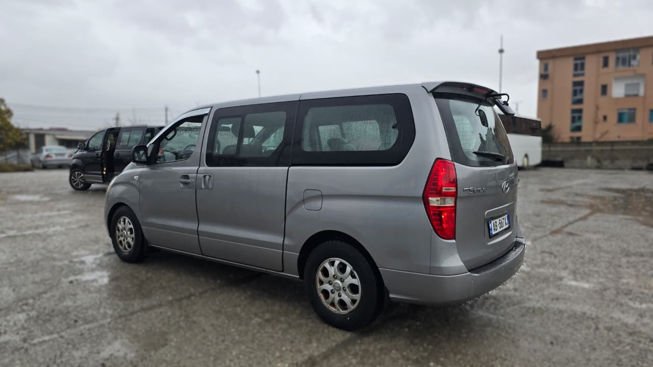 
								Hyundai Grand Starex 2011, 8+1 full									