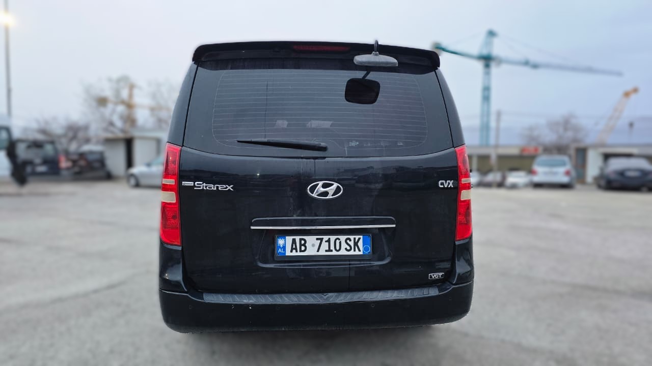 
								Hyundai Grand Starex | 2012 | 8+1 full									