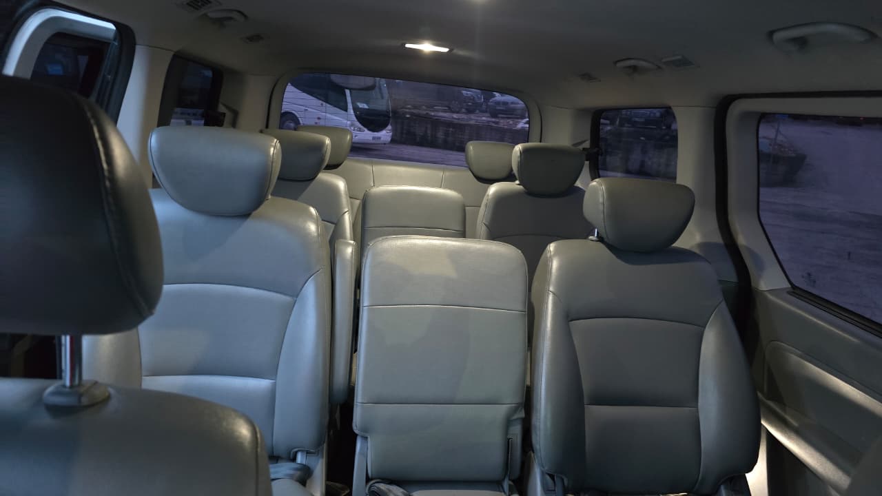 
								Hyundai Grand Starex | 2012 | 8+1 full									