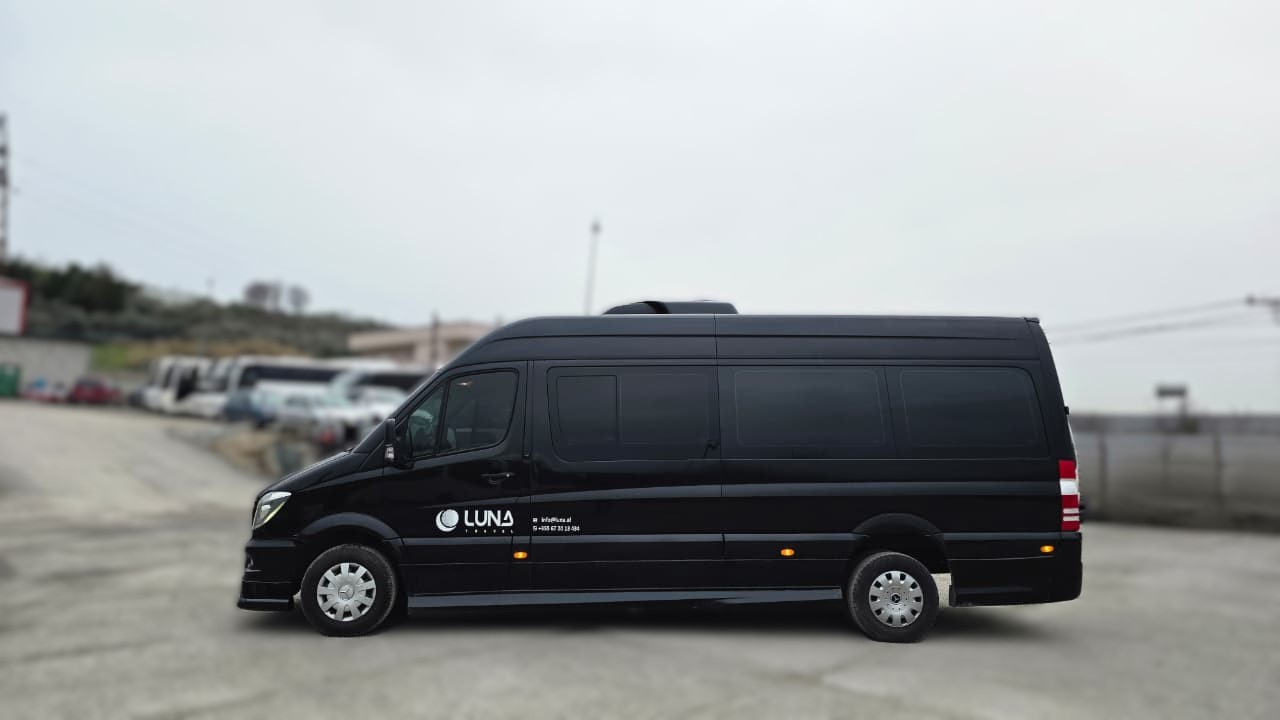 
								Sprinter Business Class | 2017 | 10+1 full									