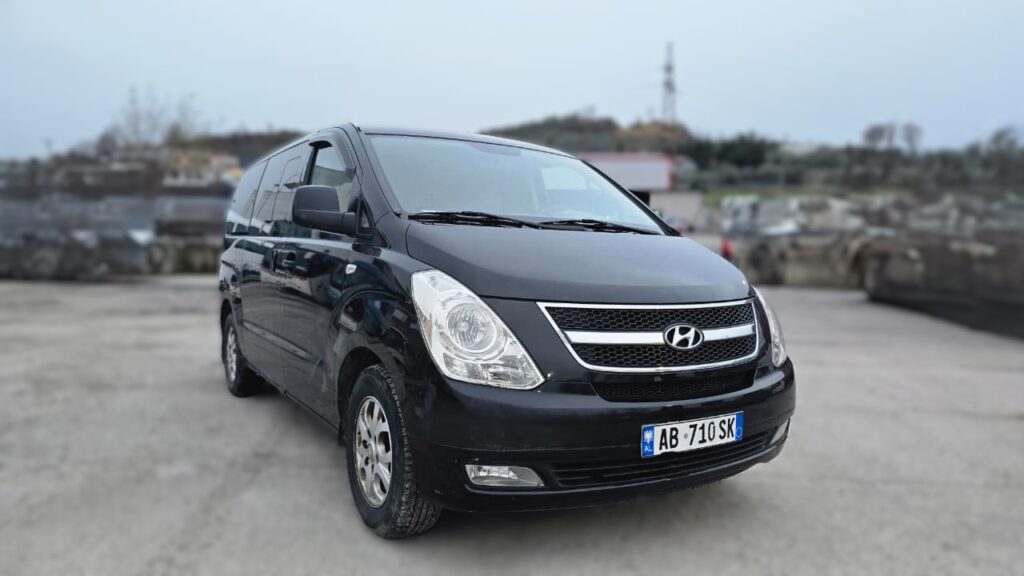Hyundai Grand Starex | 2012 | 8+1