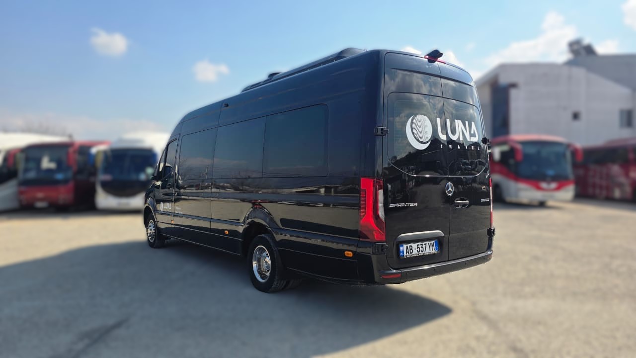 
								Sprinter Business Luxury | 2019 | 15 +1 full									