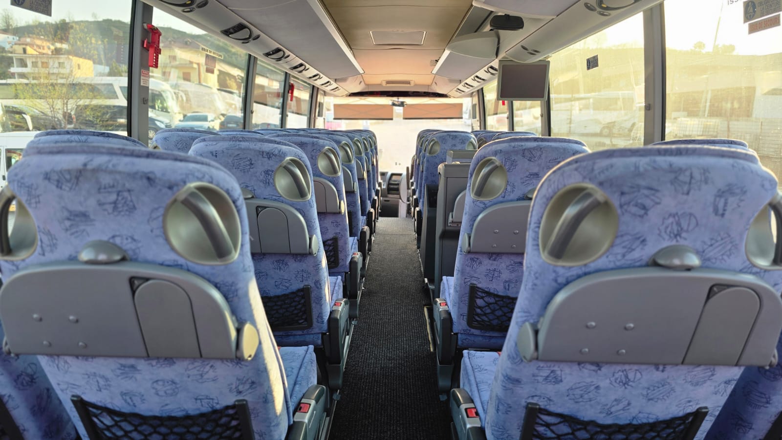 
								Setra | 2005 | 38+1 full									